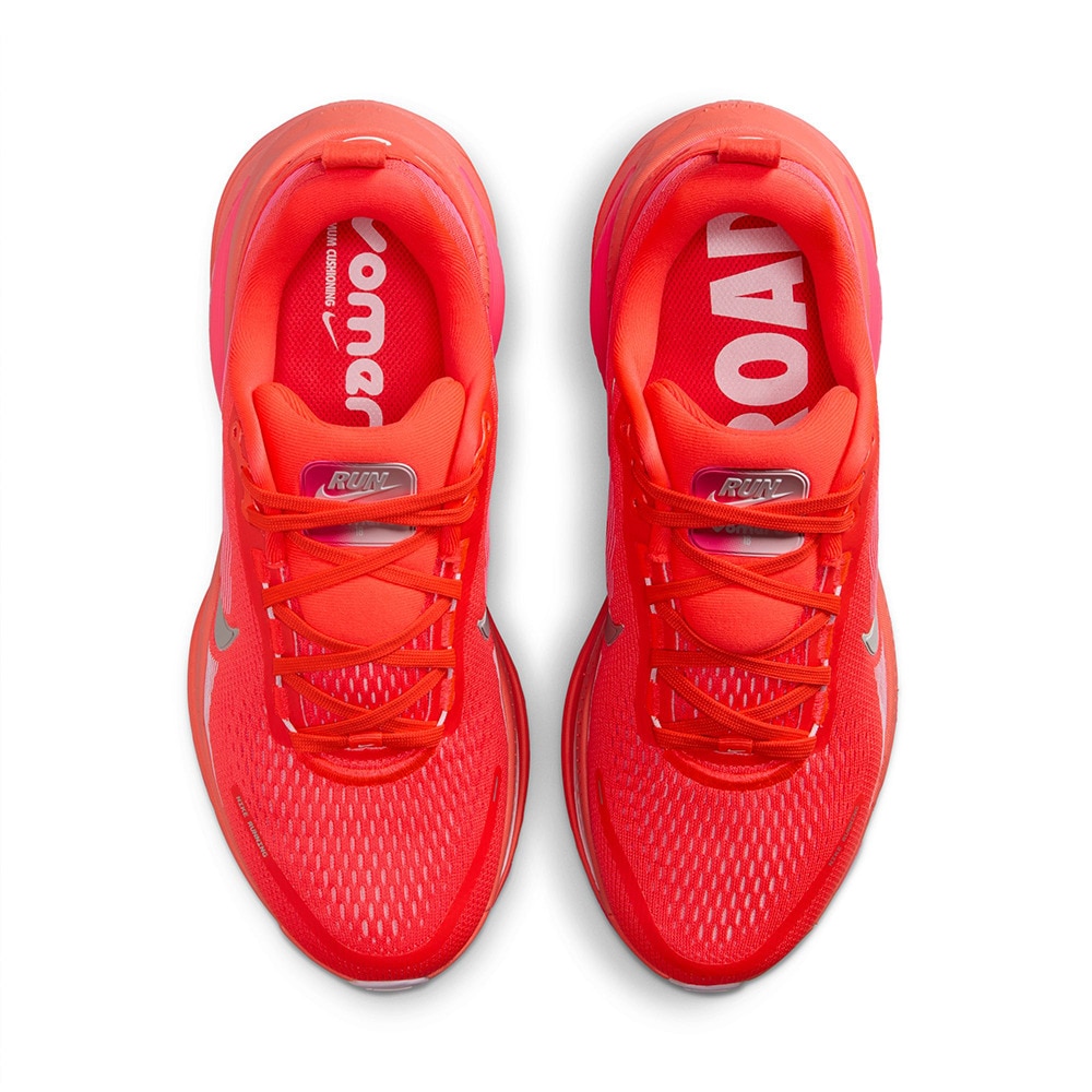 ナイキ（NIKE）（レディース）ランニングシューズ ジョギングシューズ ズーム ボメロ 18 レッド HM6804-603 スニーカー