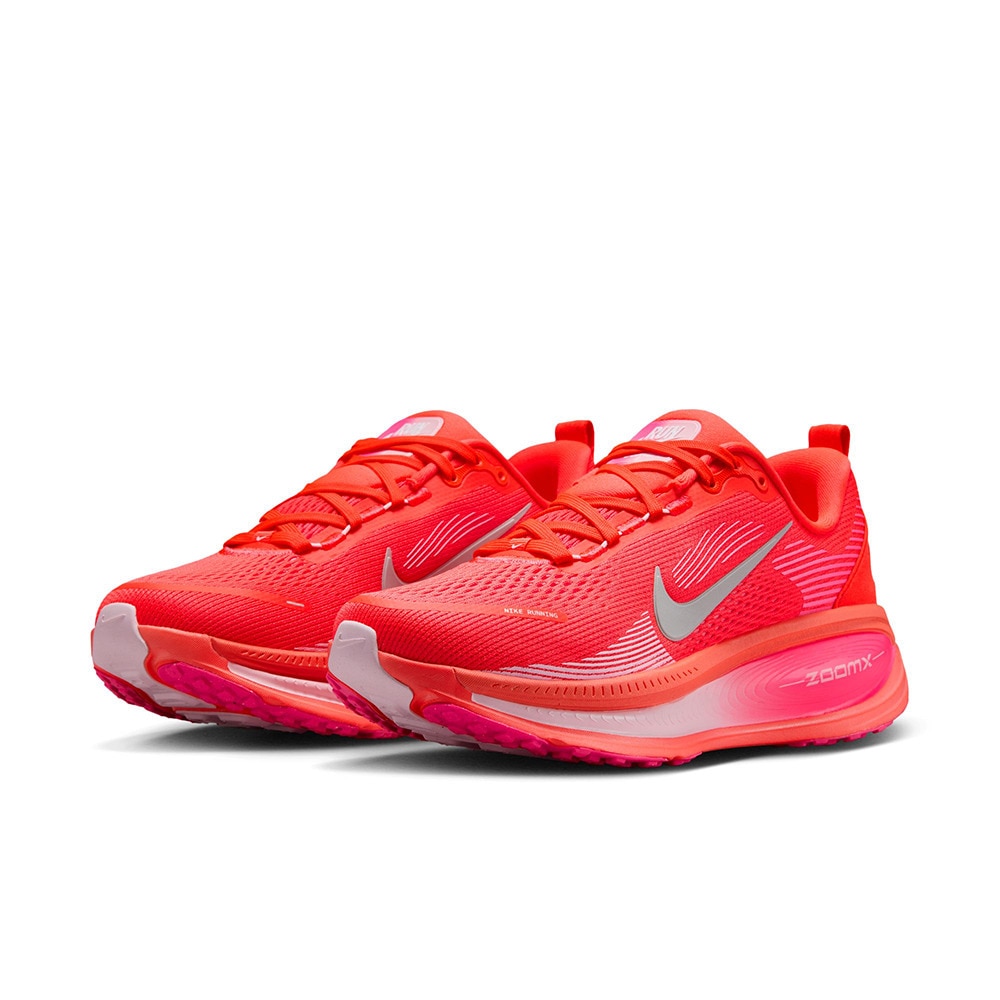 ナイキ（NIKE）（レディース）ランニングシューズ ジョギングシューズ ズーム ボメロ 18 レッド HM6804-603 スニーカー