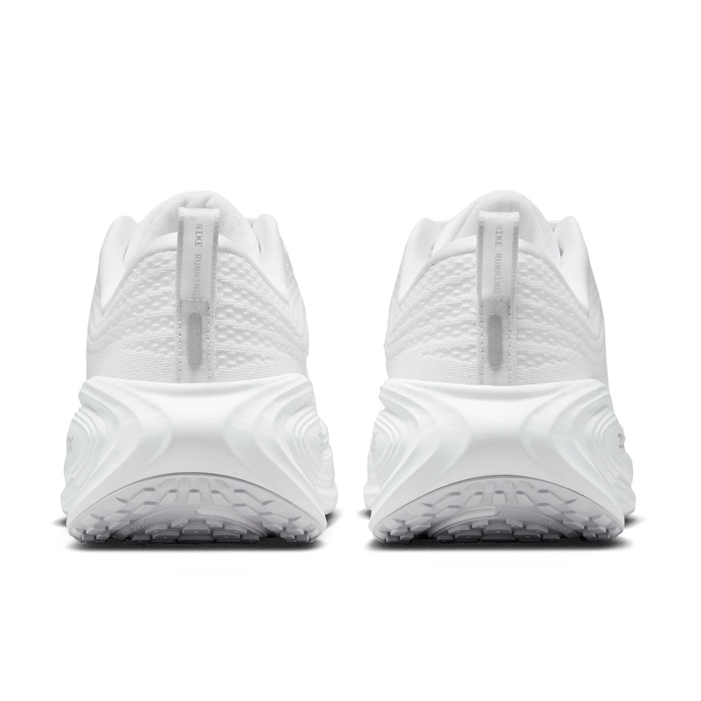 ナイキ（NIKE）（レディース）【8月14日発売開始予定】ランニングシューズ ジョギングシューズ ズーム ボメロ プラス HV8154-102