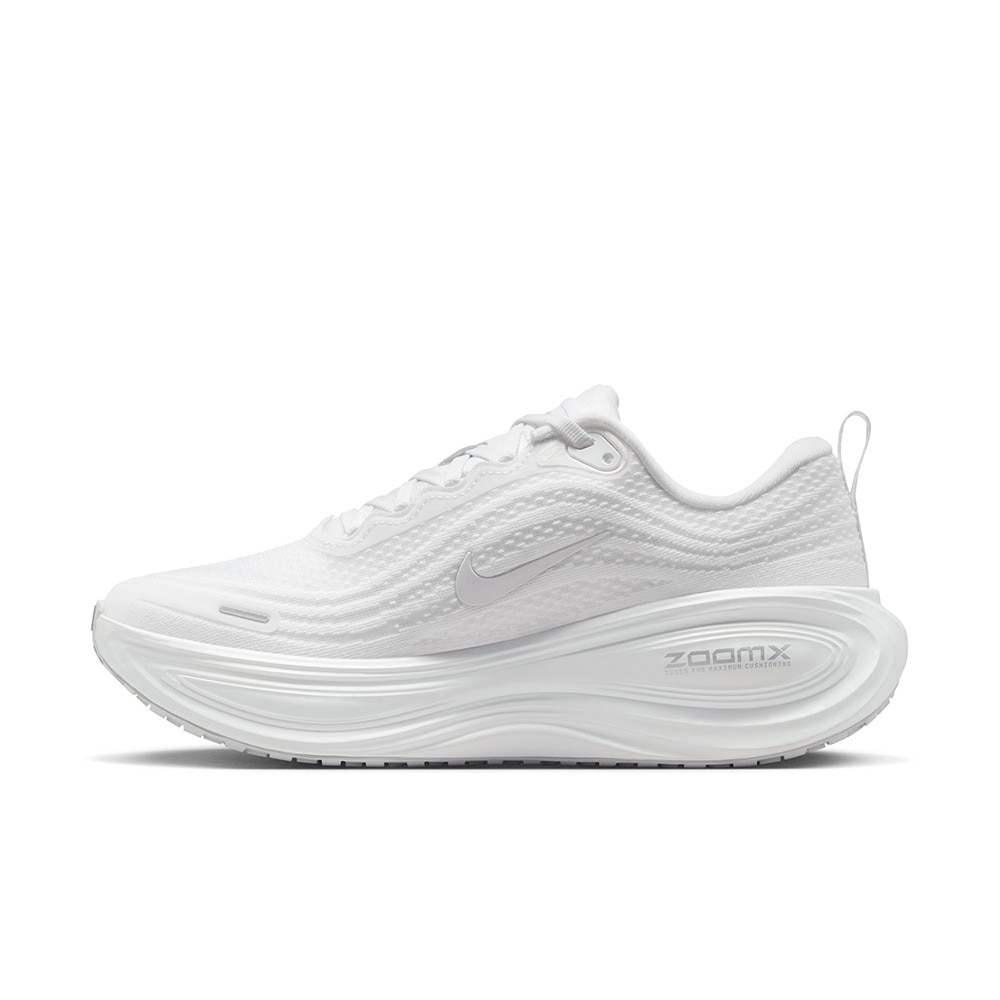 ナイキ（NIKE）（レディース）【8月14日発売開始予定】ランニングシューズ ジョギングシューズ ズーム ボメロ プラス HV8154-102
