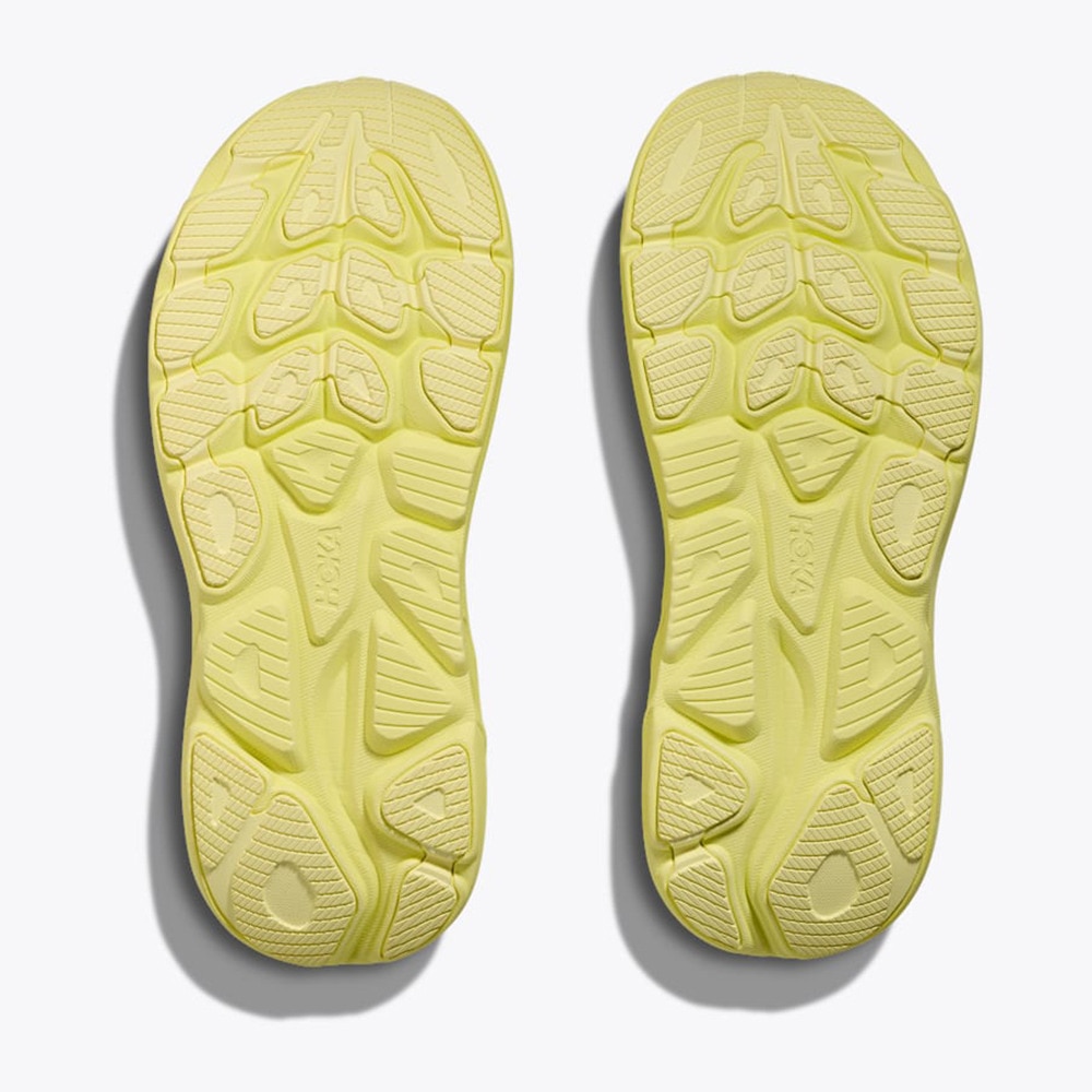 ホカ（HOKA）（レディース）ランニングシューズ ジョギングシューズ クリフトン 10  イエロー 1162031-NSS スニーカー