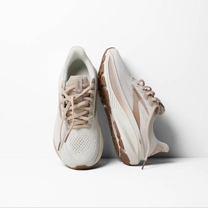 ブルックス（BROOKS）（レディース）ランニングシューズ ジョギングシューズ ゴースト 17 ホワイト ブラウン BRW4312 W/BR スニーカー
