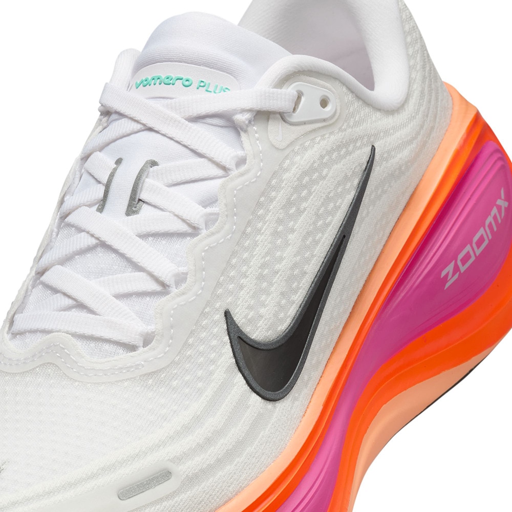 ナイキ（NIKE）（レディース）ランニングシューズ ジョギングシューズ ズーム ボメロ プラス ホワイト レッド HV8154-104