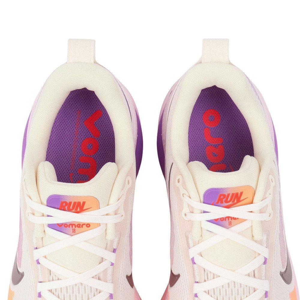 ナイキ（NIKE）（レディース）ランニングシューズ ジョギングシューズ 部活 ボメロ 18 オフホワイト HM6804-113 スポーツ シューズ