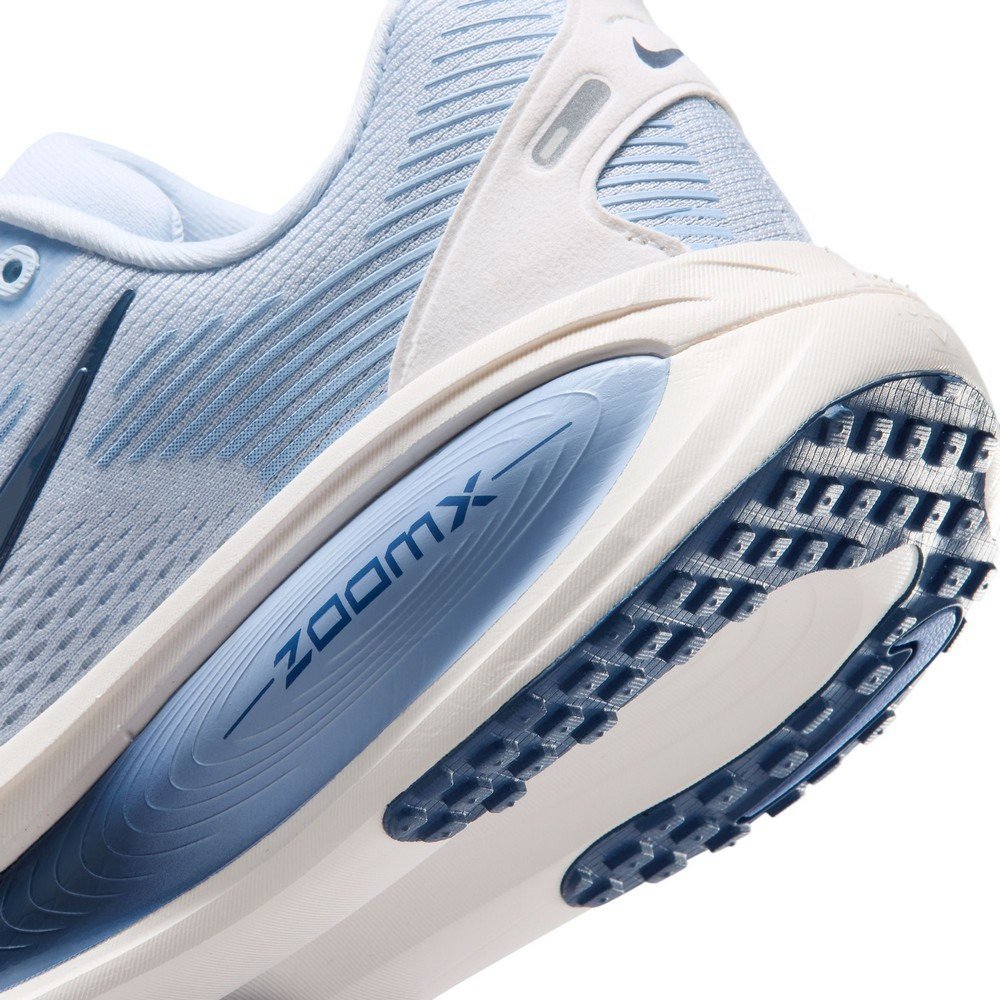 ナイキ（NIKE）（レディース）ランニングシューズ ジョギングシューズ ボメロ 18 サックス HM6804-402 スポーツ シューズ トレーニング