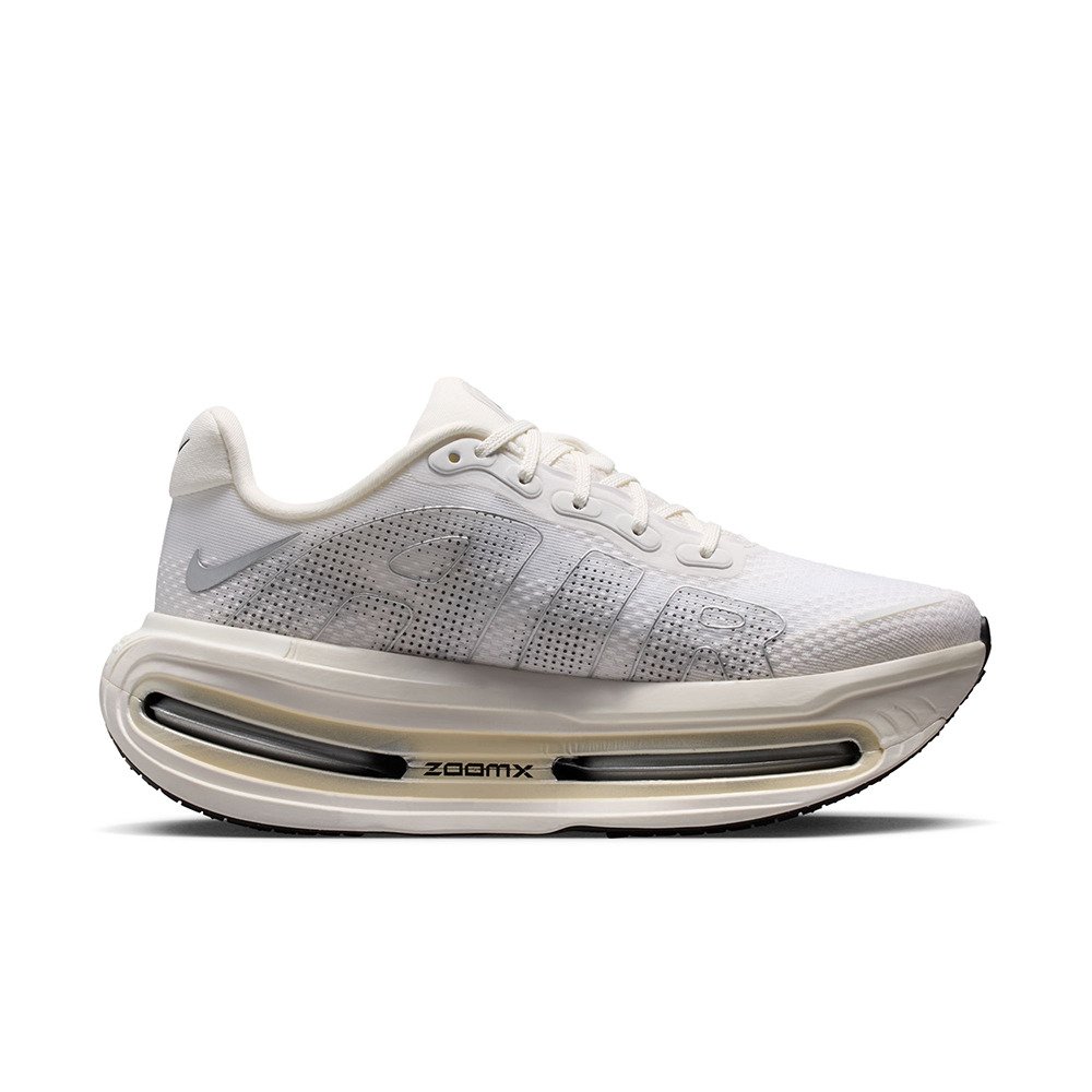 ナイキ（NIKE）（レディース）ランニングシューズ ジョギングシューズ ボメロ プレミアム ESS ホワイト IQ8102-101 スポーツ シューズ トレーニング