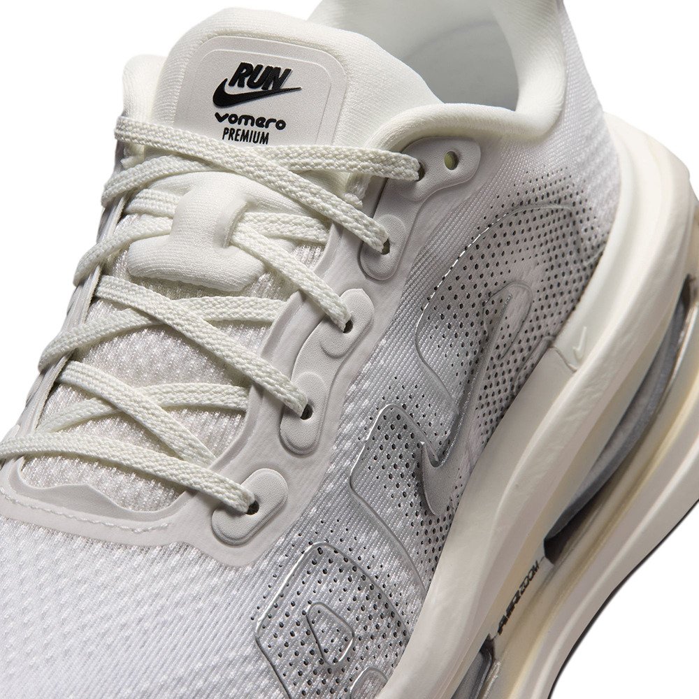 ナイキ（NIKE）（レディース）ランニングシューズ ジョギングシューズ ボメロ プレミアム ESS ホワイト IQ8102-101 スポーツ シューズ トレーニング