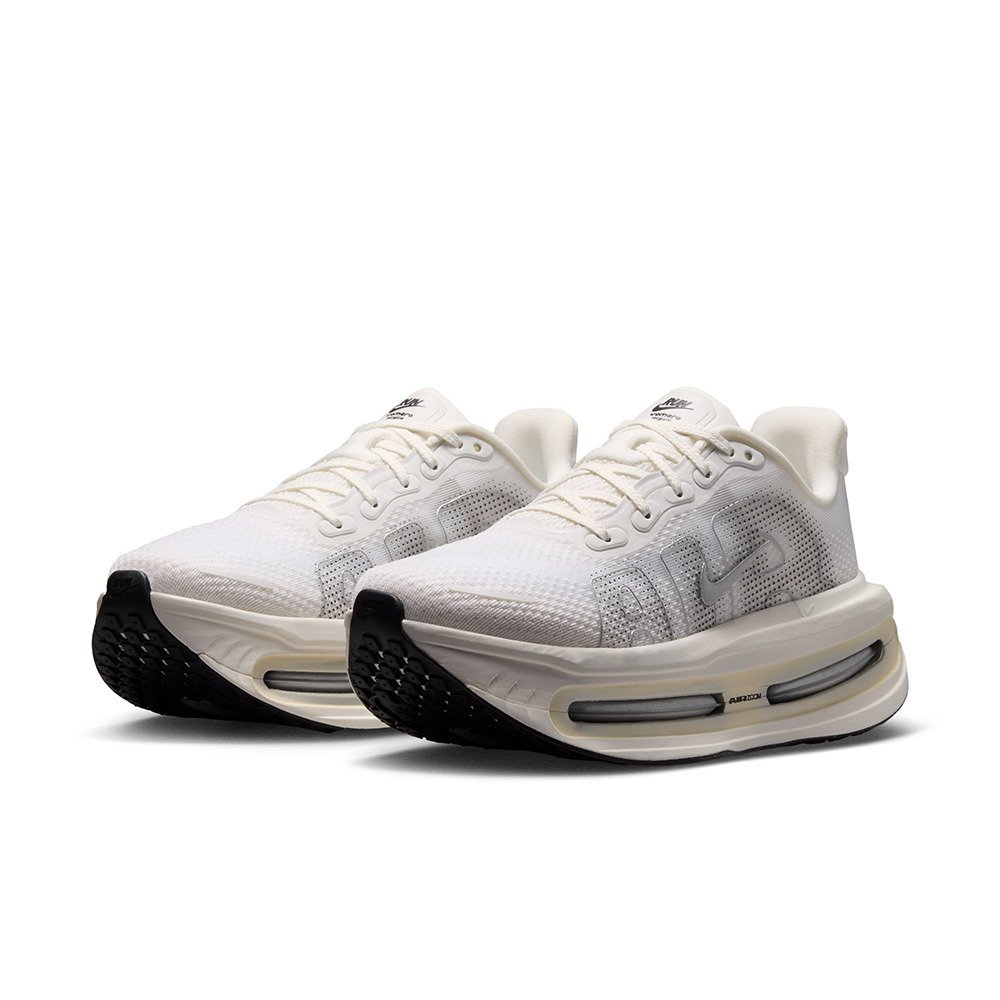 ナイキ（NIKE）（レディース）ランニングシューズ ジョギングシューズ