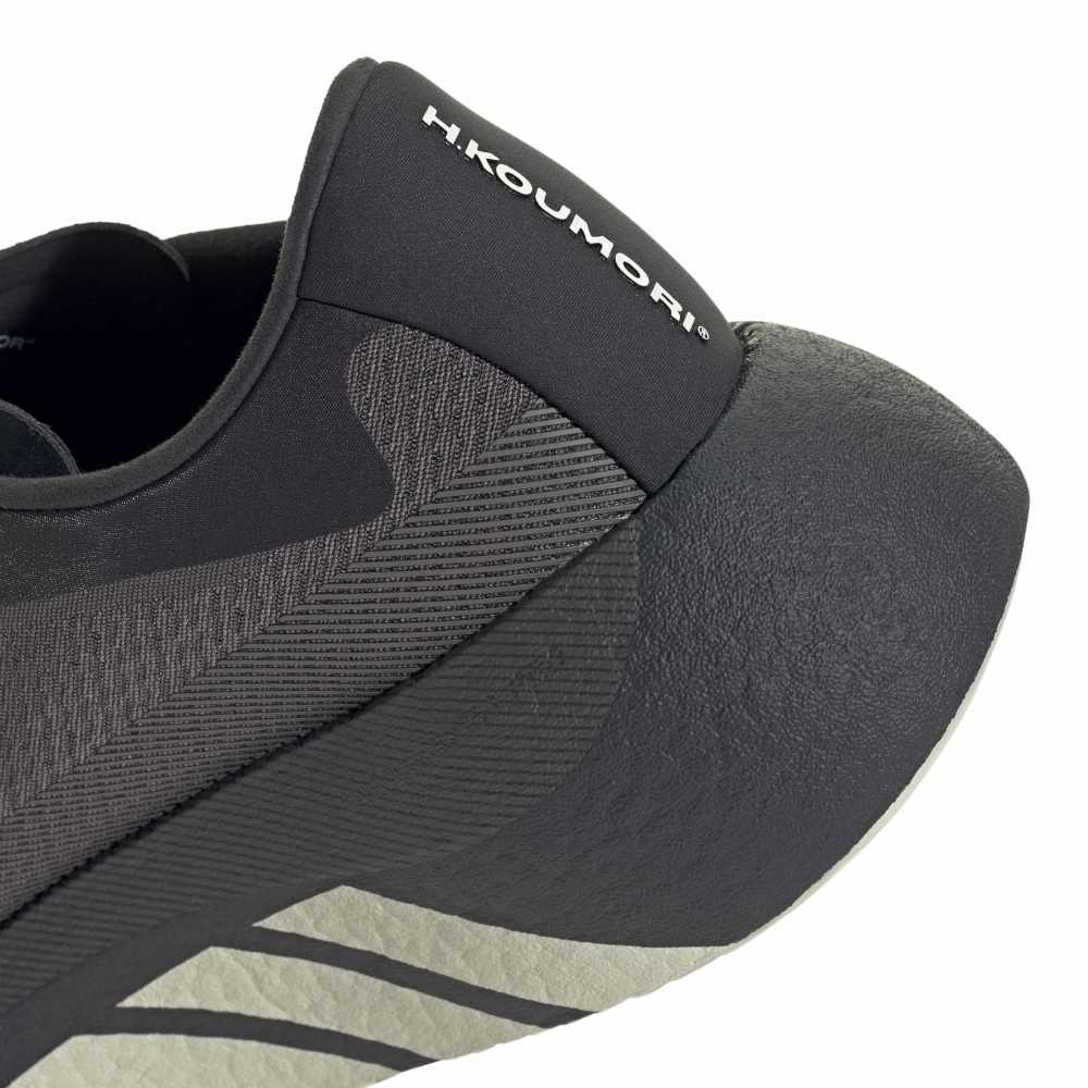 アディダス（adidas）（レディース）ランニングシューズ スポーツシューズ ハイパーブースト エッジ チャコールグレー OSV95-KH5379 ジョギングシューズ