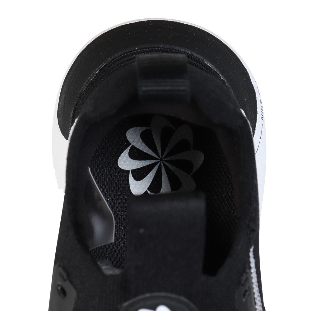 ナイキ（NIKE）（レディース）ランニングシューズ フリー ラン フライニット NN ブラック ホワイト DX6482-002 スニーカー ジョギング 軽量 柔軟性