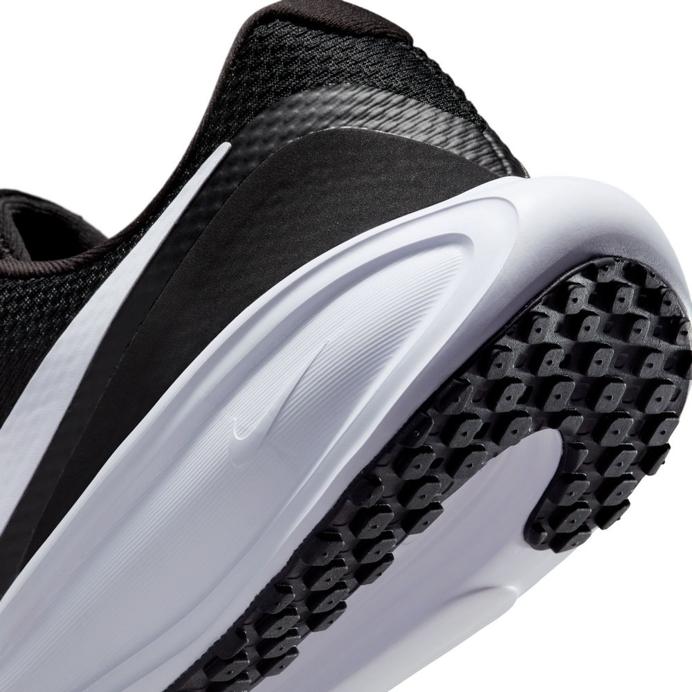 ナイキ（NIKE）（レディース）スポーツシューズ ランニングシューズ レボリューション 8 HJ8485-001