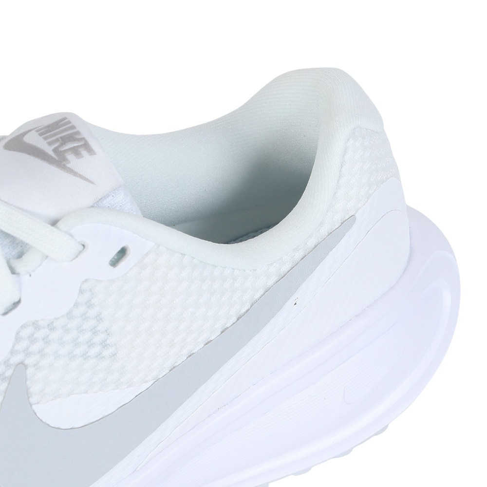 ナイキ（NIKE）（レディース）スポーツシューズ ランニングシューズ レボリューション 8 HJ8485-101
