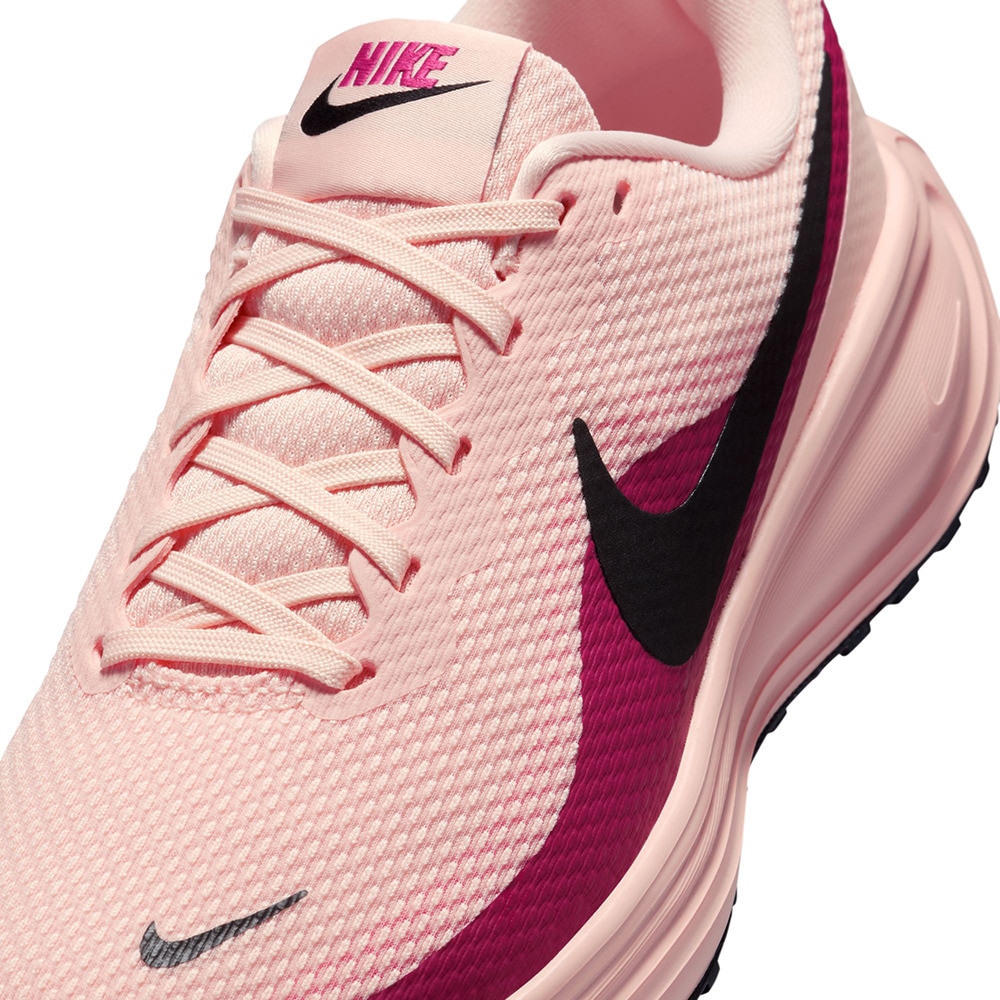 ナイキ（NIKE）（レディース）スポーツシューズ ランニングシューズ レボリューション 8 HJ8485-601