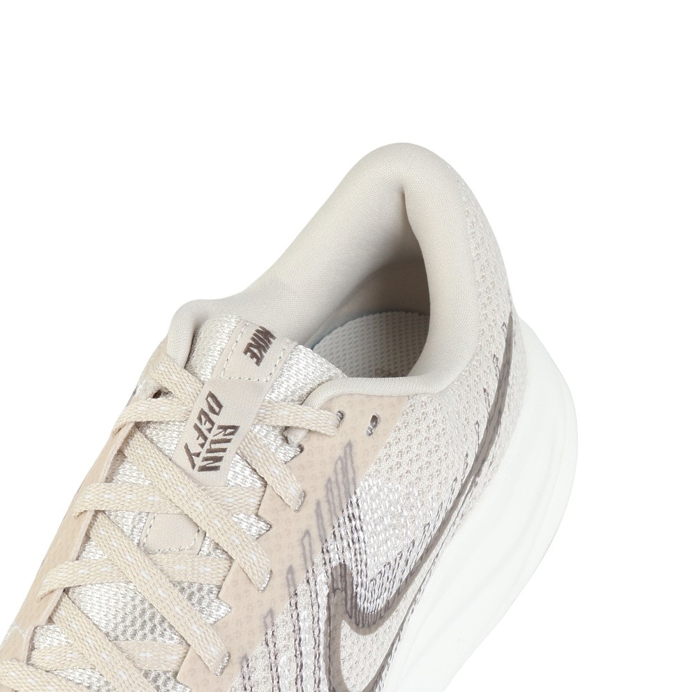 ナイキ（NIKE）（レディース）スポーツシューズ ランニングシューズ ラン DEFY HM9593-100