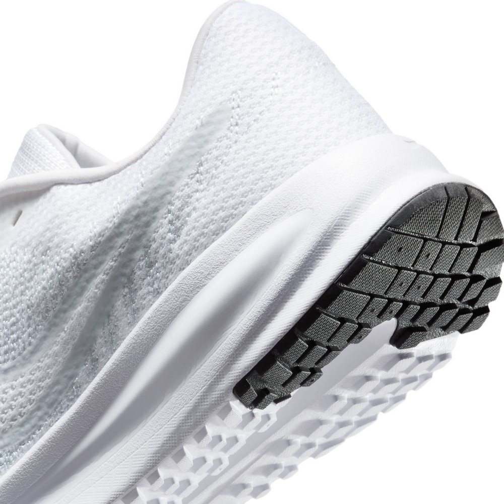 ナイキ（NIKE）（レディース）スポーツシューズ ランニングシューズ ラン DEFY HM9593-103