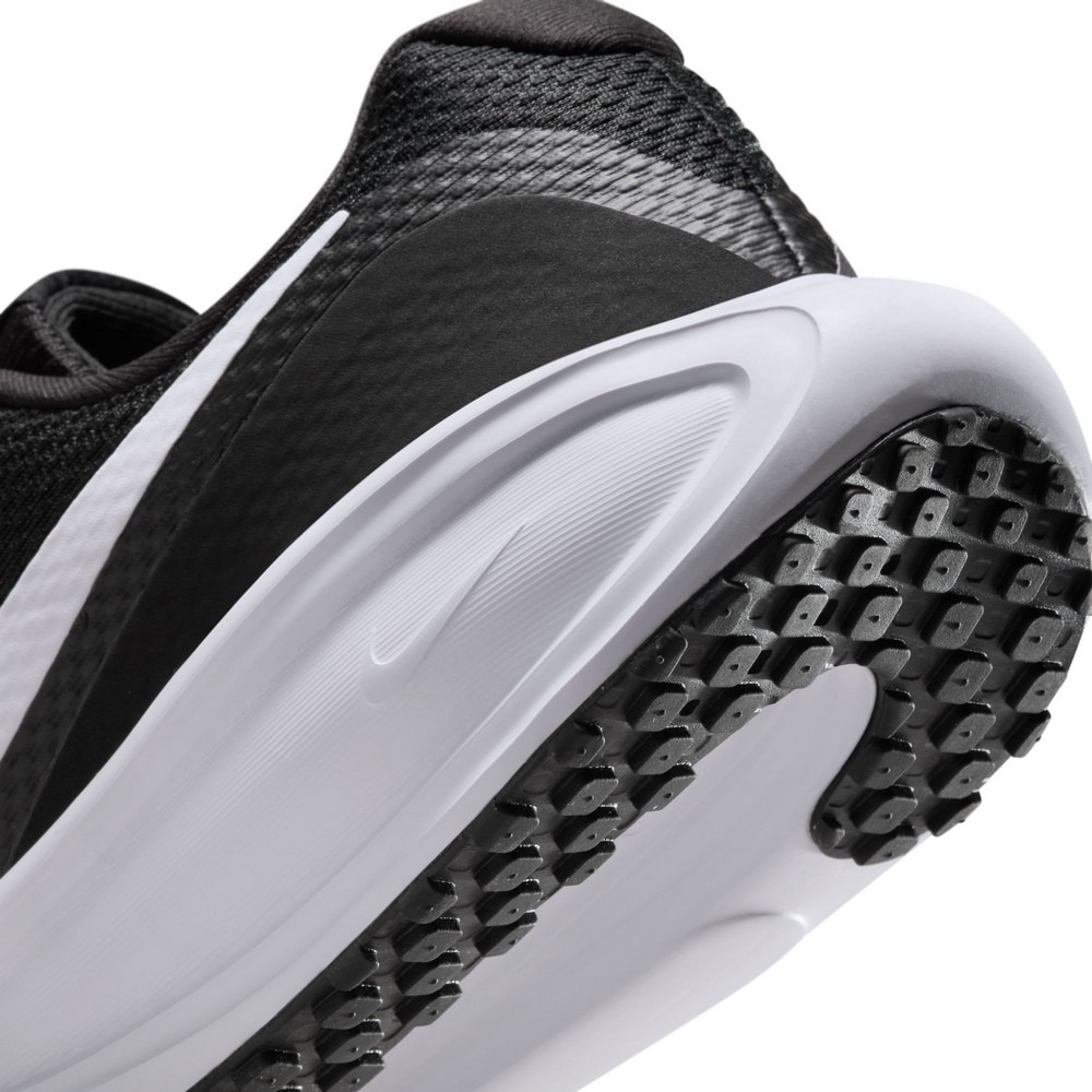 ナイキ（NIKE）（レディース）スポーツシューズ ランニングシューズ レボリューション 8 ワイド HQ1995-002