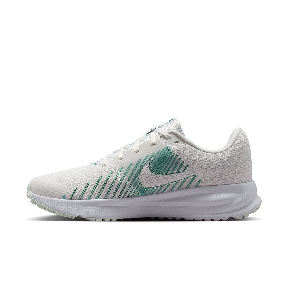 ナイキ（NIKE）（レディース）スポーツシューズ ランニングシューズ
