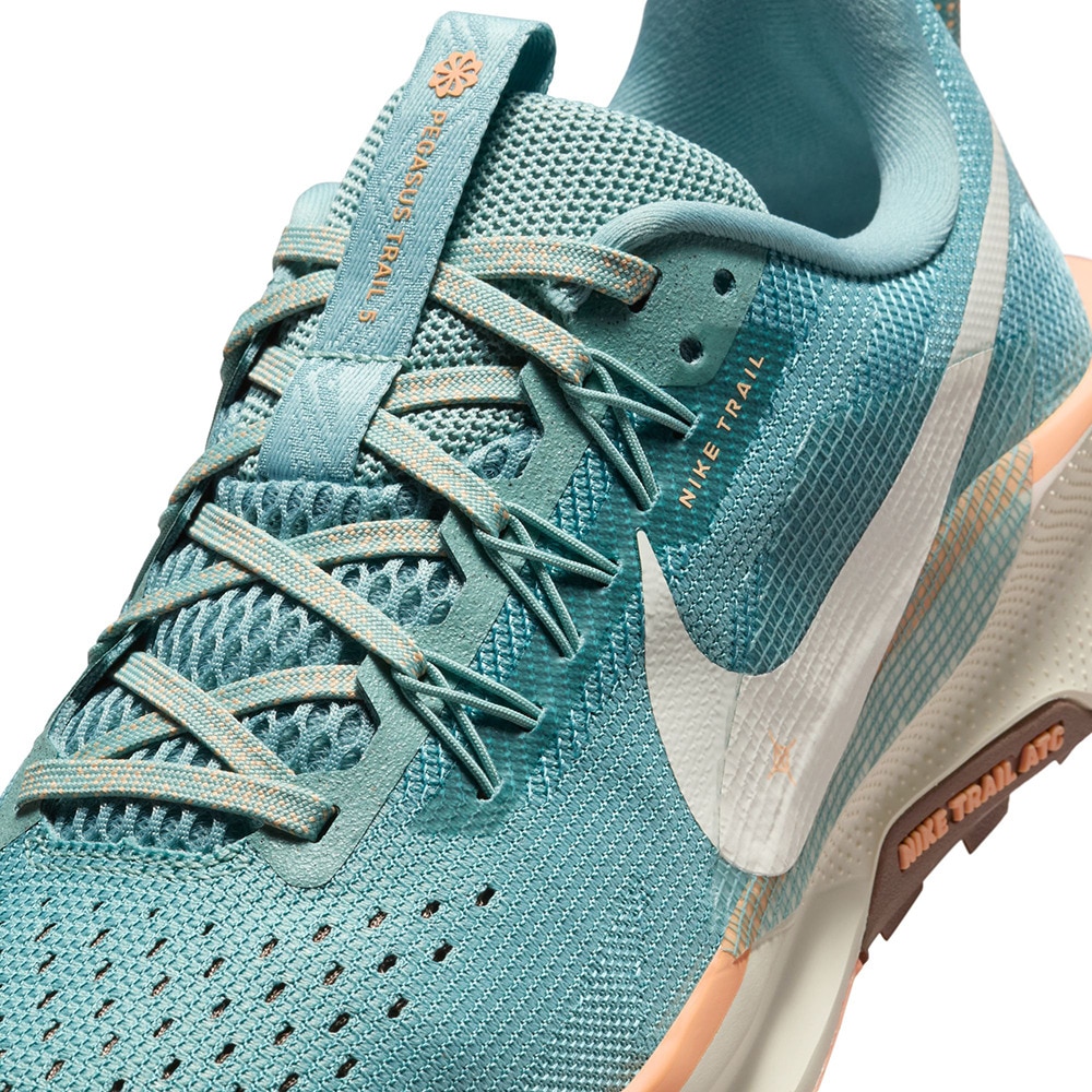 ナイキ（NIKE）（レディース）ランニングシューズ トレランシューズ ペガサス トレイル 5 サックス DV3865-010 スニーカー