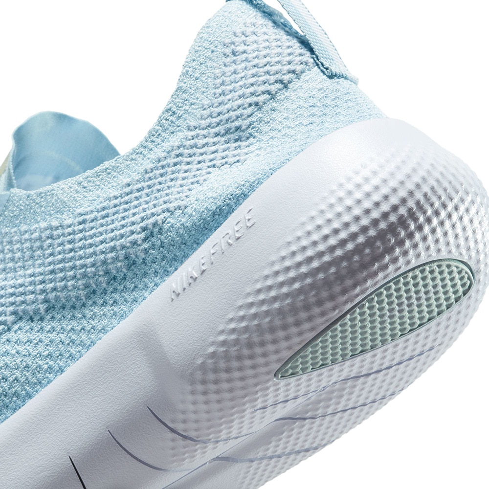 ナイキ（NIKE）（レディース）ランニングシューズ スポーツシューズ フリー 2025 ワークアウト HF2720-400
