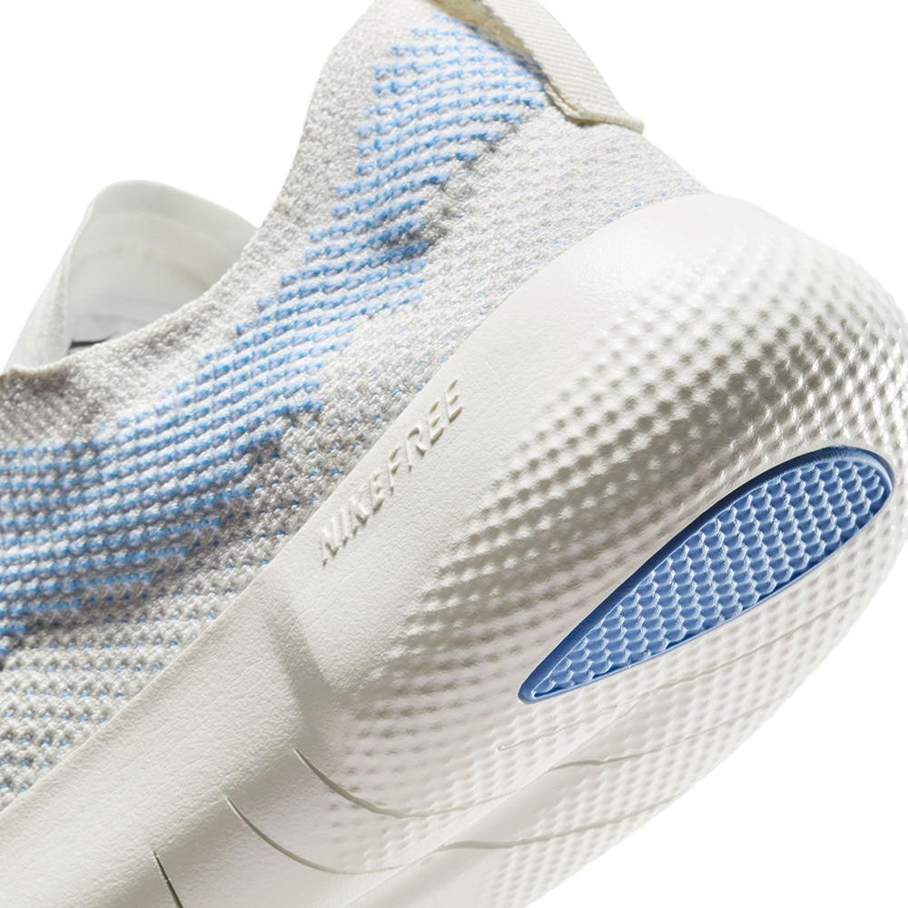 ナイキ（NIKE）（レディース）ランニングシューズ スポーツシューズ フリー 2025 SE IB8138-030
