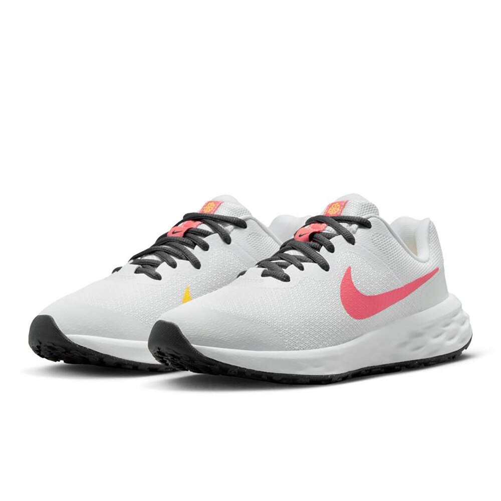 ナイキ（NIKE）（キッズ）レボリューション NN GS ブラックホワイト 黒 白 DD1096-003 ジュニア ランニングシューズ スポーツ スニーカー 運動靴 子供