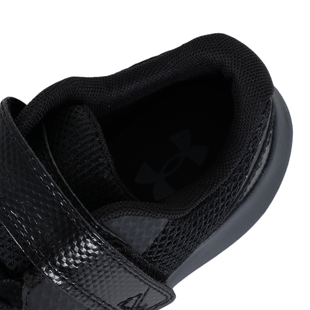 アンダーアーマー（UNDER ARMOUR）（キッズ）ジュニア シューズ サージ 3 AC ブラック 3024990 002 スニーカー スポーツ 軽量 ベルクロ ベルト付き 運動