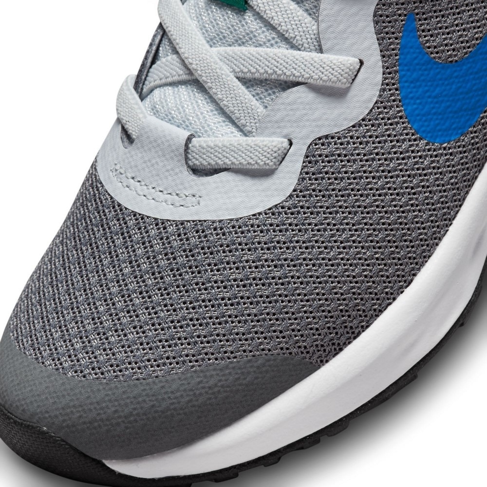 ナイキ（NIKE）（キッズ）ジュニア スポーツ シューズ レボリューション 6 グレー DD1095-008 スニーカー ベルクロ ベルト付き カジュアル 登校 運動