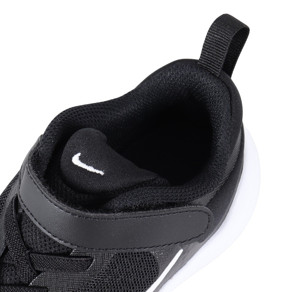 ナイキ（NIKE）（キッズ）ジュニア スポーツ シューズ レボリューション7PSV ブラック FB7690-003 ベルクロ ベルト付き スニーカー 面ファスナー 運動