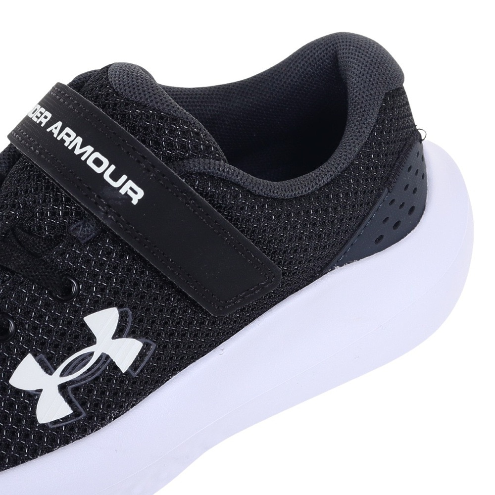 アンダーアーマー（UNDER ARMOUR）（キッズ）ジュニアスポーツシューズ ベルクロ ベルト付き スニーカー BPS Surge 4 AC 3027104 001