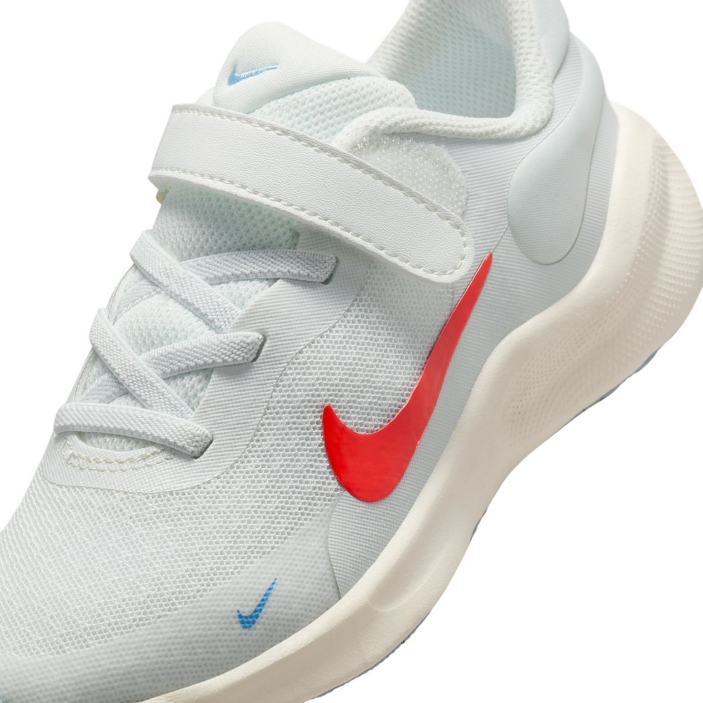 ナイキ（NIKE）（キッズ）ジュニアスポーツシューズ ベルクロ ベルト付き スニーカー レボリューション 7 PSV FB7690-104