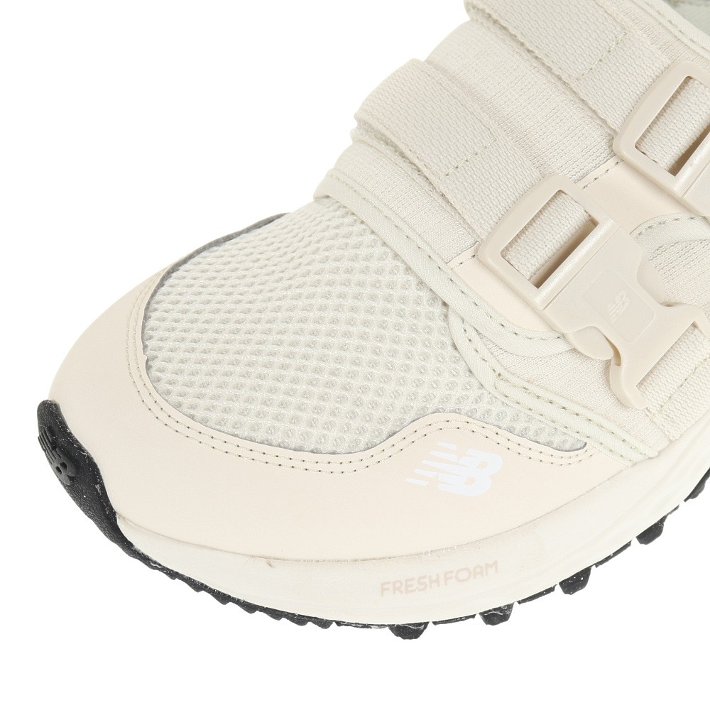 ニューバランス（new balance）（メンズ）スニーカー フレッシュフォーム700v1 ホワイト UA700OW1D タウンウォーキング 日常履き デイリーユース 散歩