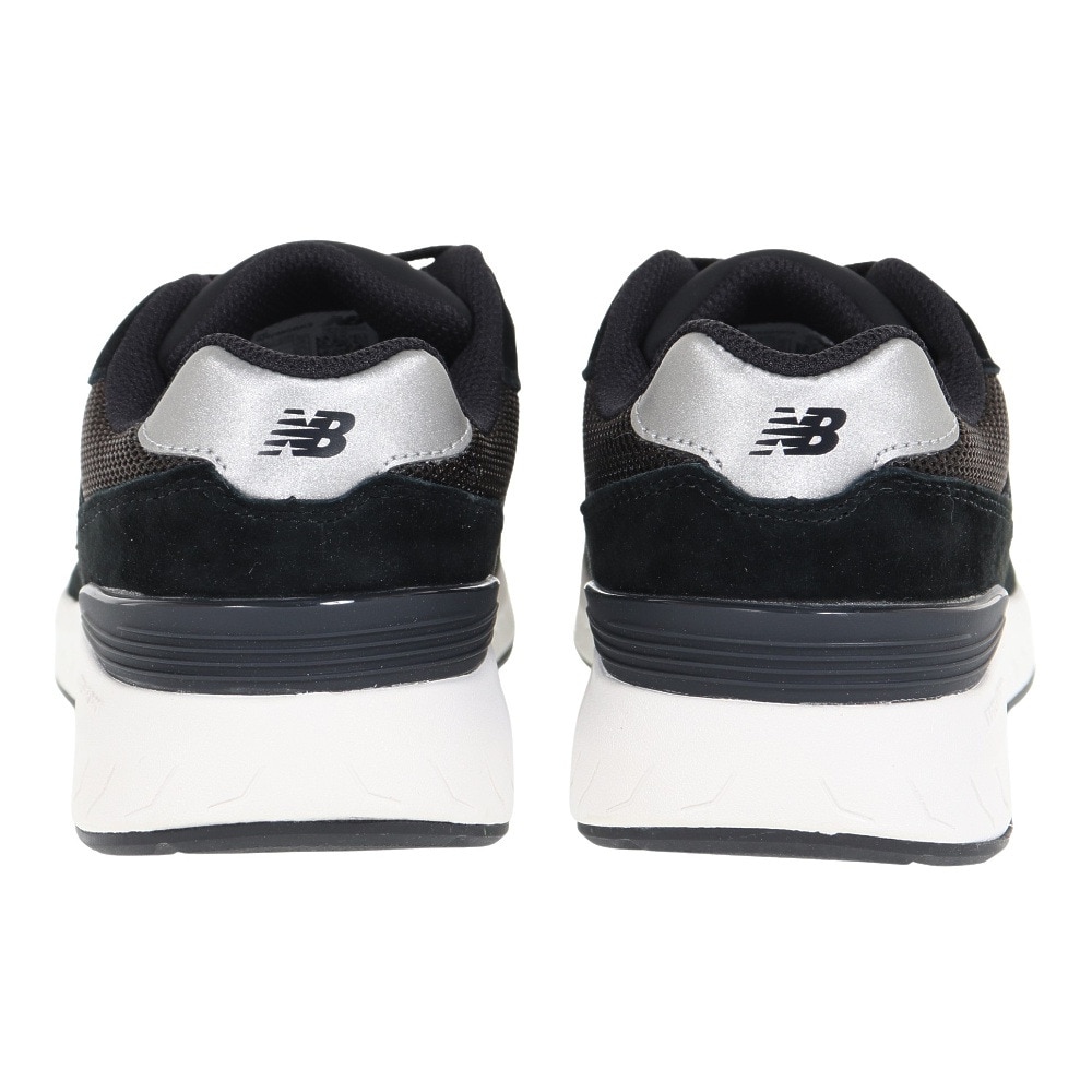 ニューバランス（new balance）（レディース）スニーカー ウォーキングフレッシュフォーム880v6 ブラック WW880BK62E 耐滑性 日常履きタウン 散歩 旅行