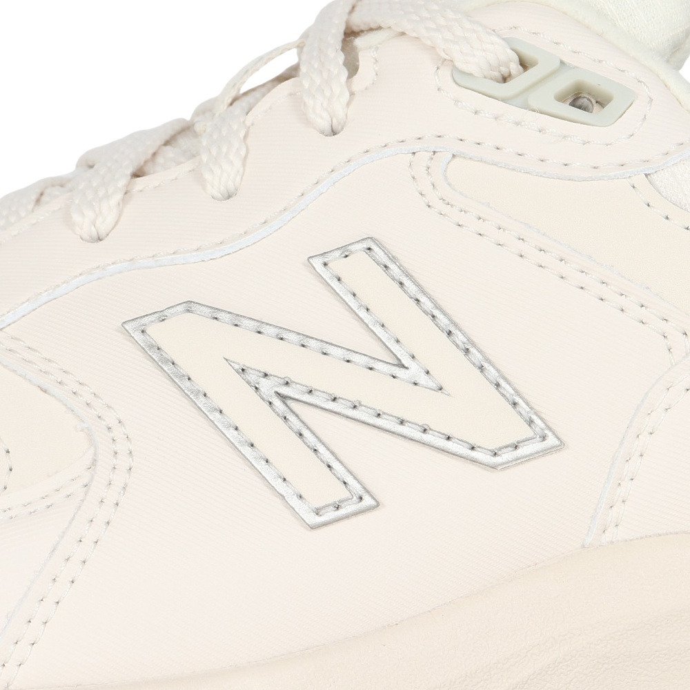 ニューバランス（new balance）（レディース）スニーカー ウォーキングシューズ ウォーキング フレッシュ フォーム X 880 v7  ベージュ U880G6UD 2E 防水