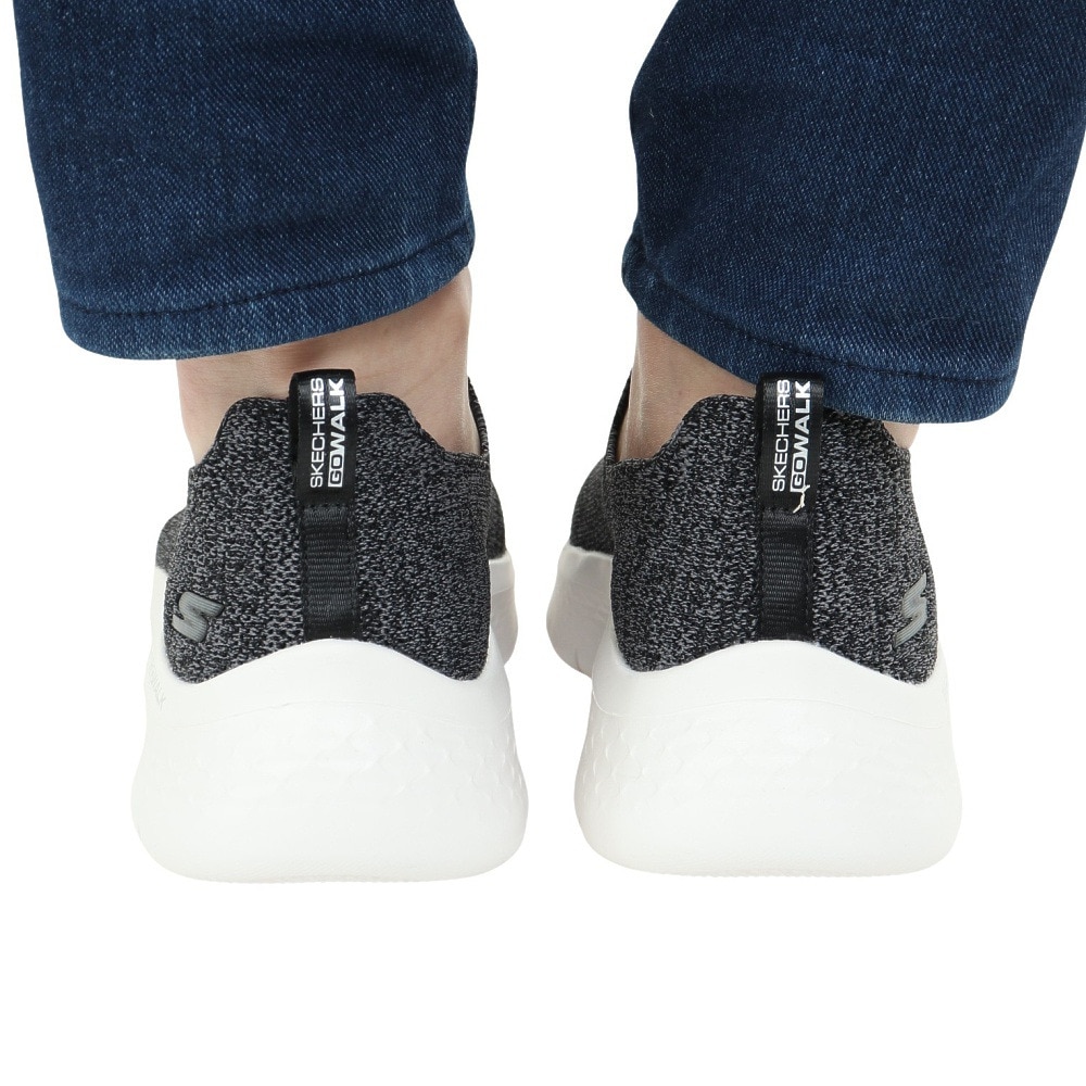 スケッチャーズ（SKECHERS）（レディース）ウォーキングシューズ ゴー ウォーク フレックス ベラ 124961-BKW