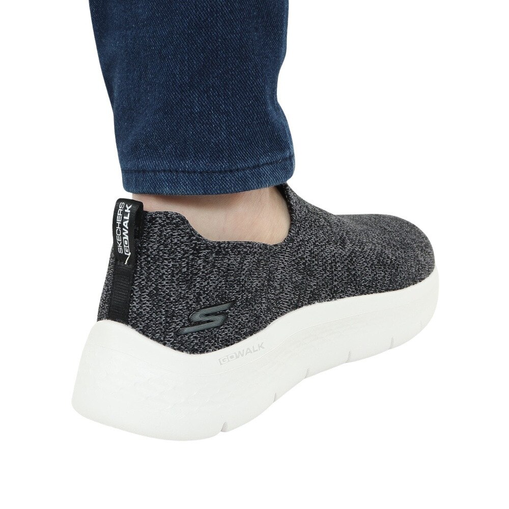 スケッチャーズ（SKECHERS）（レディース）ウォーキングシューズ ゴー ウォーク フレックス ベラ 124961-BKW