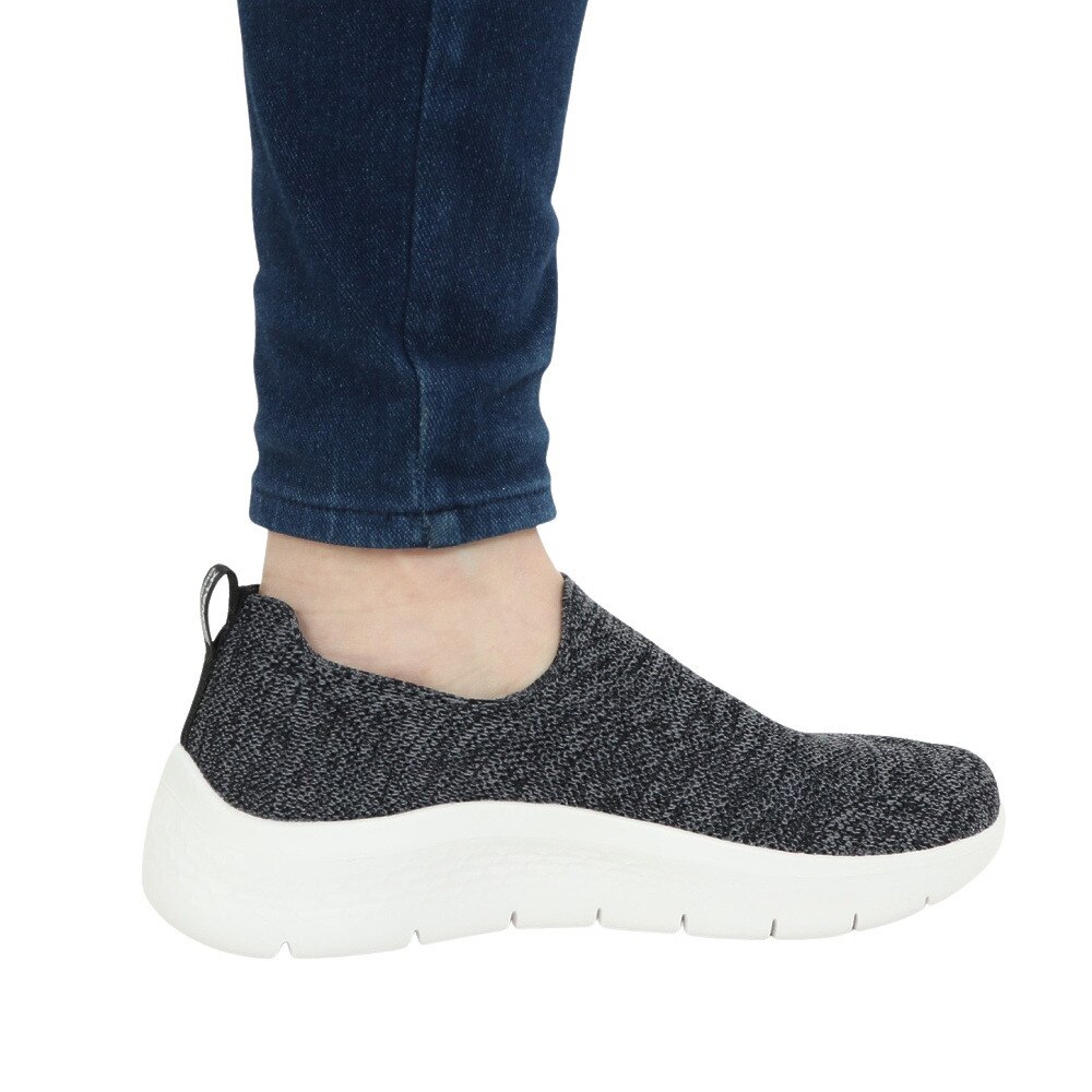 スケッチャーズ（SKECHERS）（レディース）ウォーキングシューズ ゴー ウォーク フレックス ベラ 124961-BKW