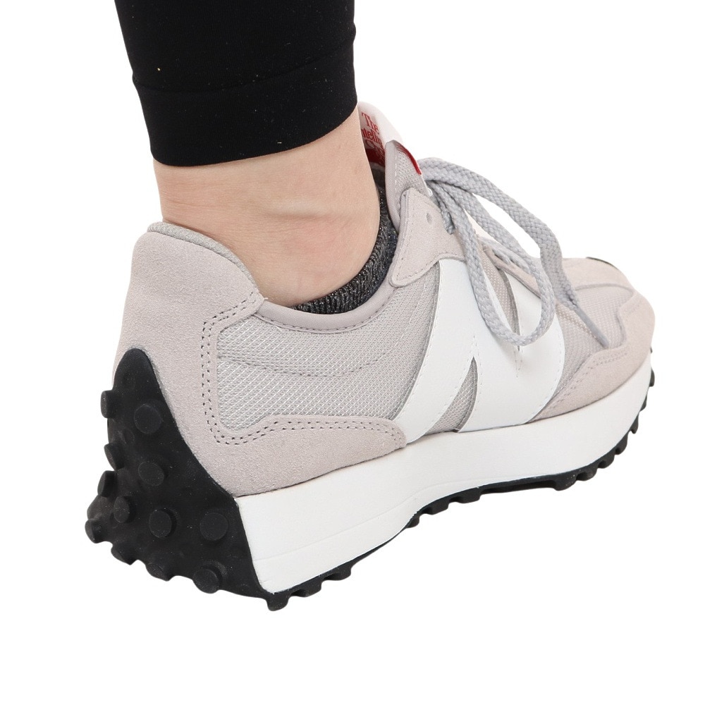 ニューバランス(new balance)(メンズ、レディース)スニーカー 327