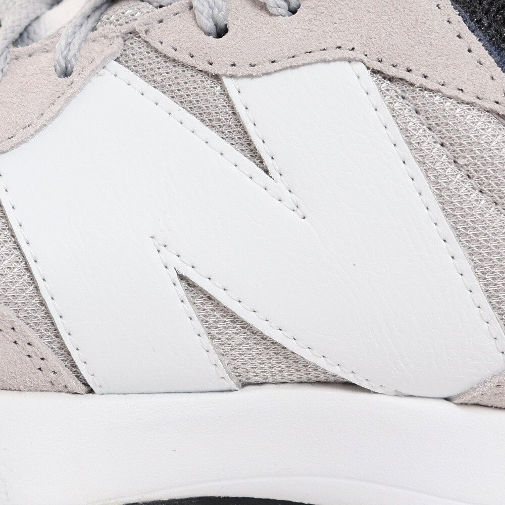 ニューバランス（new balance）（メンズ、レディース）スニーカー 327 MS327 CGW D グレー ビックロゴ リンクコーデ 厚底 スエード 普段履き 通勤 通学 ★★★