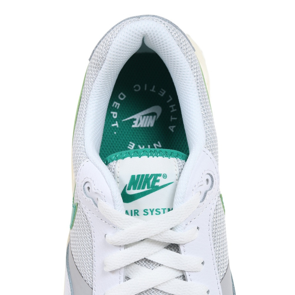 ナイキ（NIKE）（メンズ、レディース）スニーカー エア マックス システム ライトグレー FN7441-025  クッション性 耐久性 通勤 通学