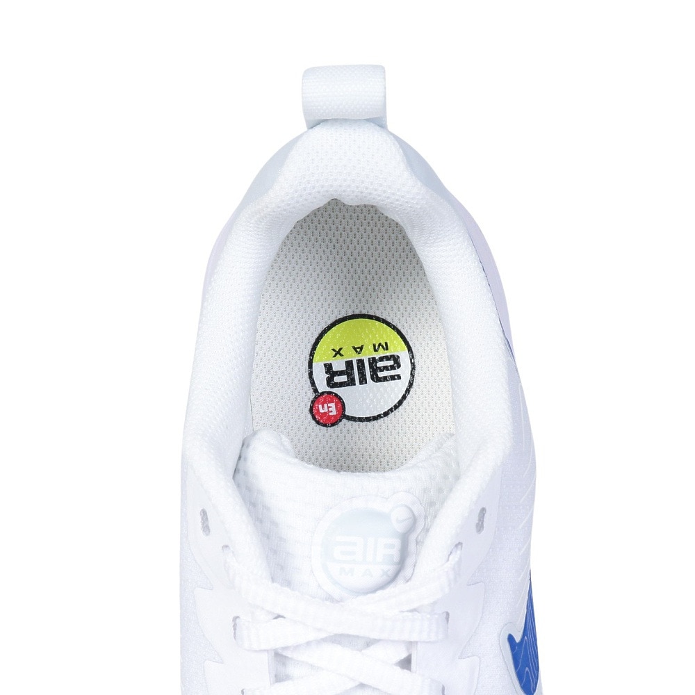 ナイキ（NIKE）（メンズ）スニーカー エアマックスニュアクシス ホワイト ブルー FD4329-100 スポーツシューズ 日常履き 通気性 快適性 クッション性  旅行