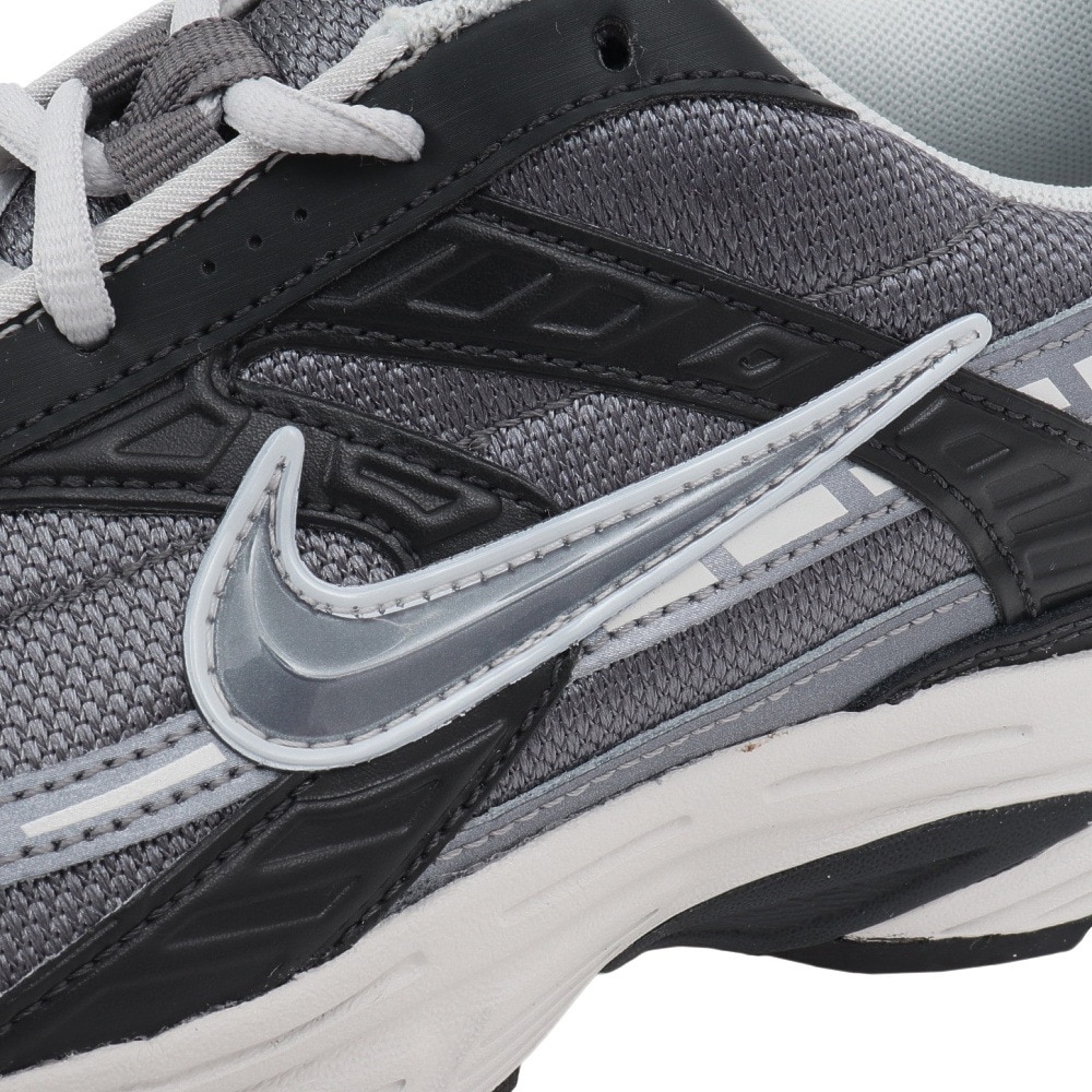 ナイキ（NIKE）（メンズ）スニーカー スポーツシューズ イニシエーター IB3083-001