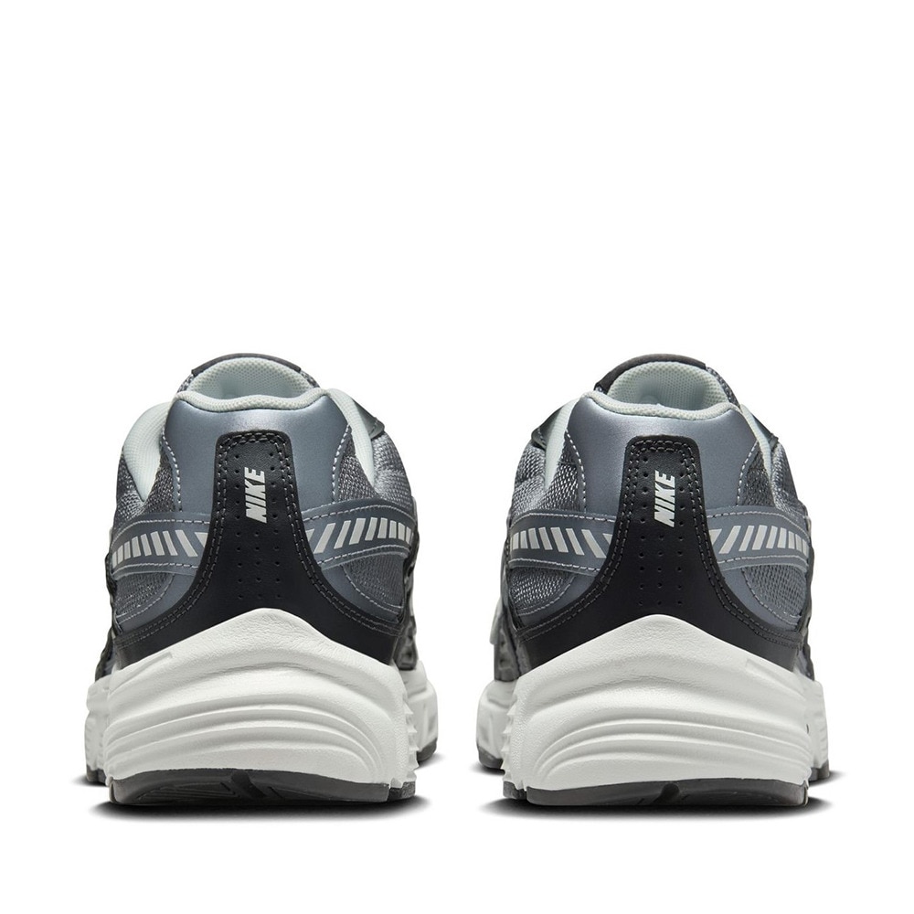 ナイキ（NIKE）（メンズ）スニーカー スポーツシューズ イニシエーター IB3083-001