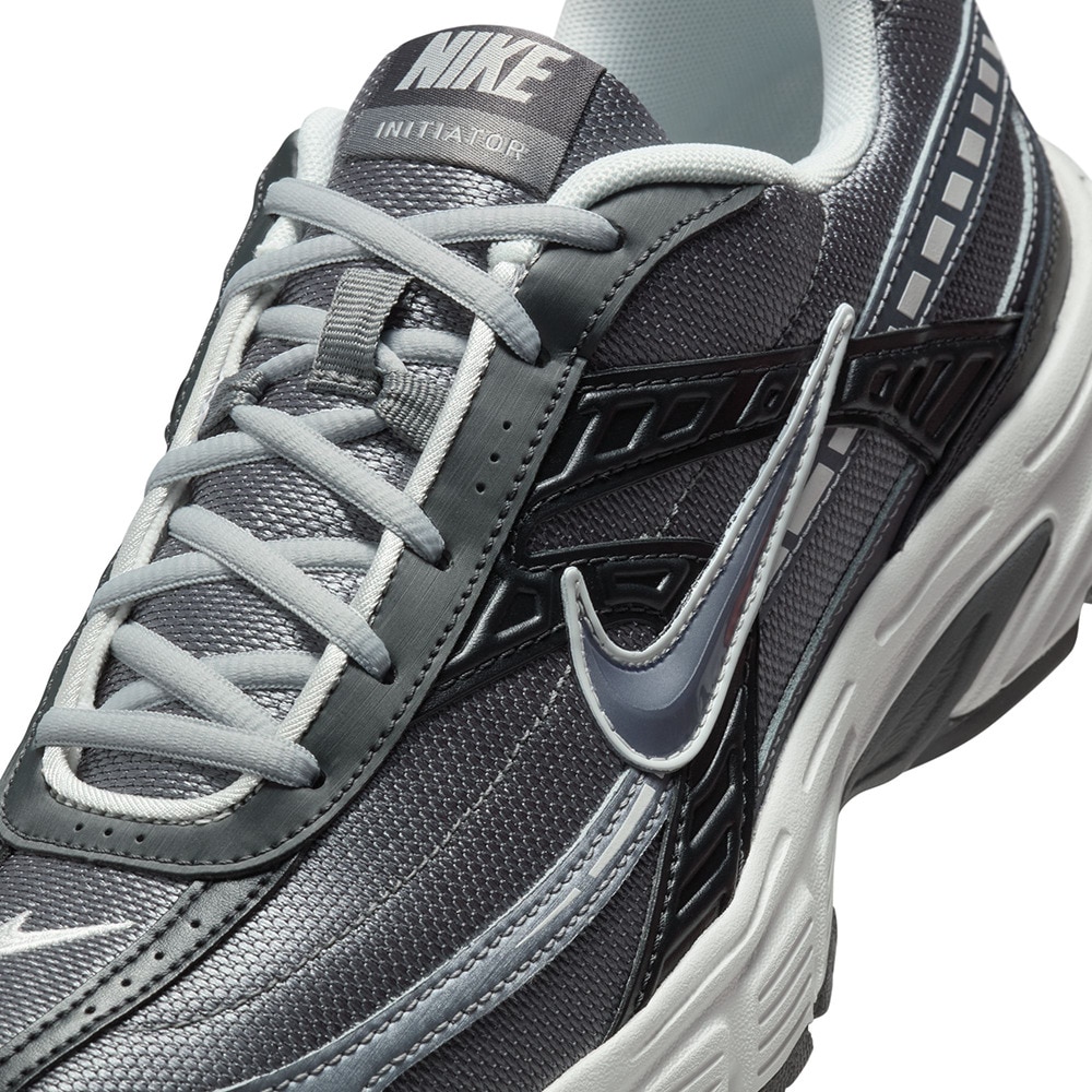 ナイキ（NIKE）（メンズ）スニーカー スポーツシューズ イニシエーター IB3083-001
