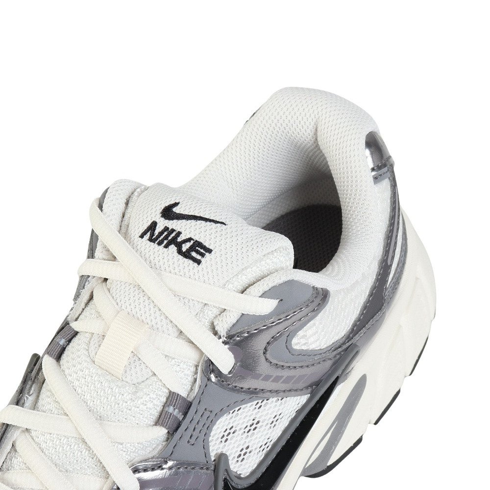ナイキ（NIKE）（メンズ）スニーカー スポーツシューズ V5 RNR HJ5228-009