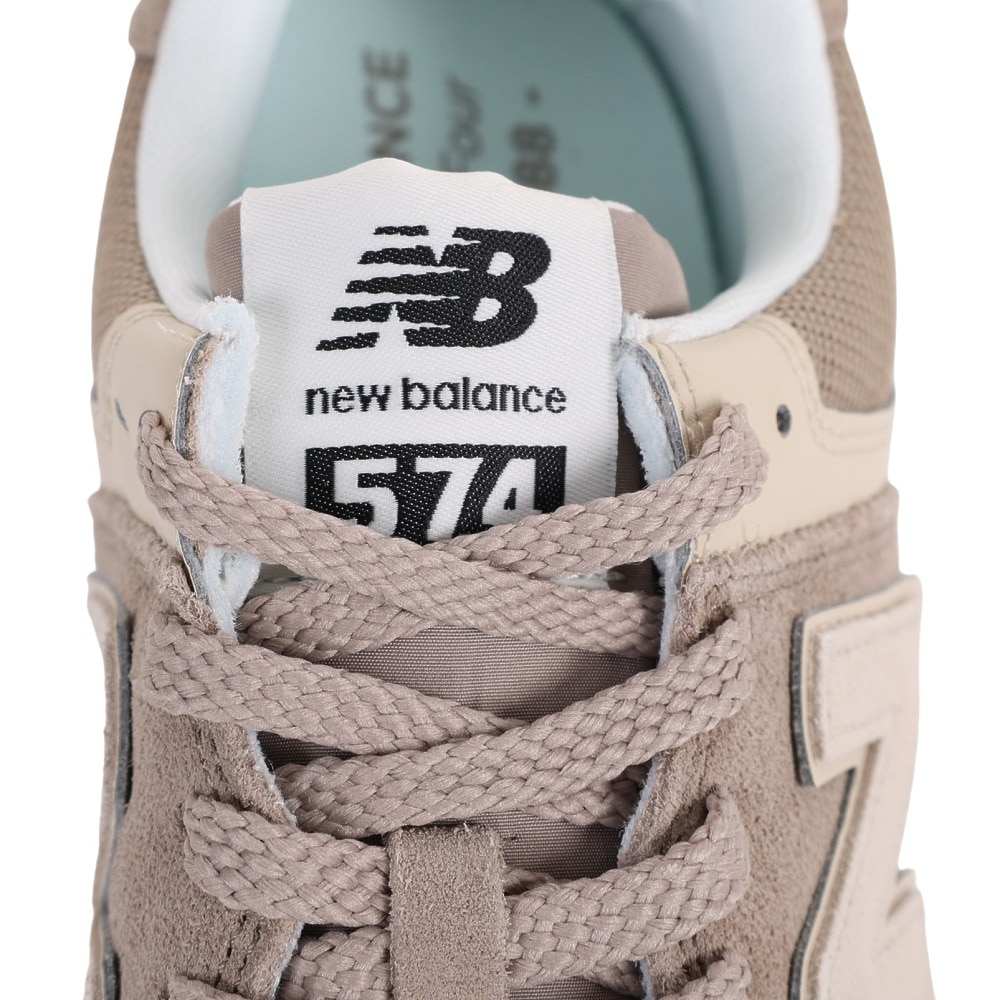 ニューバランス（new balance）（メンズ、レディース）スニーカー 574 WO2 ベージュ U574WO2D スポーツ タウン シューズ 普段履き カジュアル 登校 通勤 学生