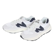 ニューバランス(new balance)(メンズ、レディース)スニーカー 57/40 5740 M5740 ESC D ホワイト ネイビー カジュアル スポーツシューズ タウン 日常履き