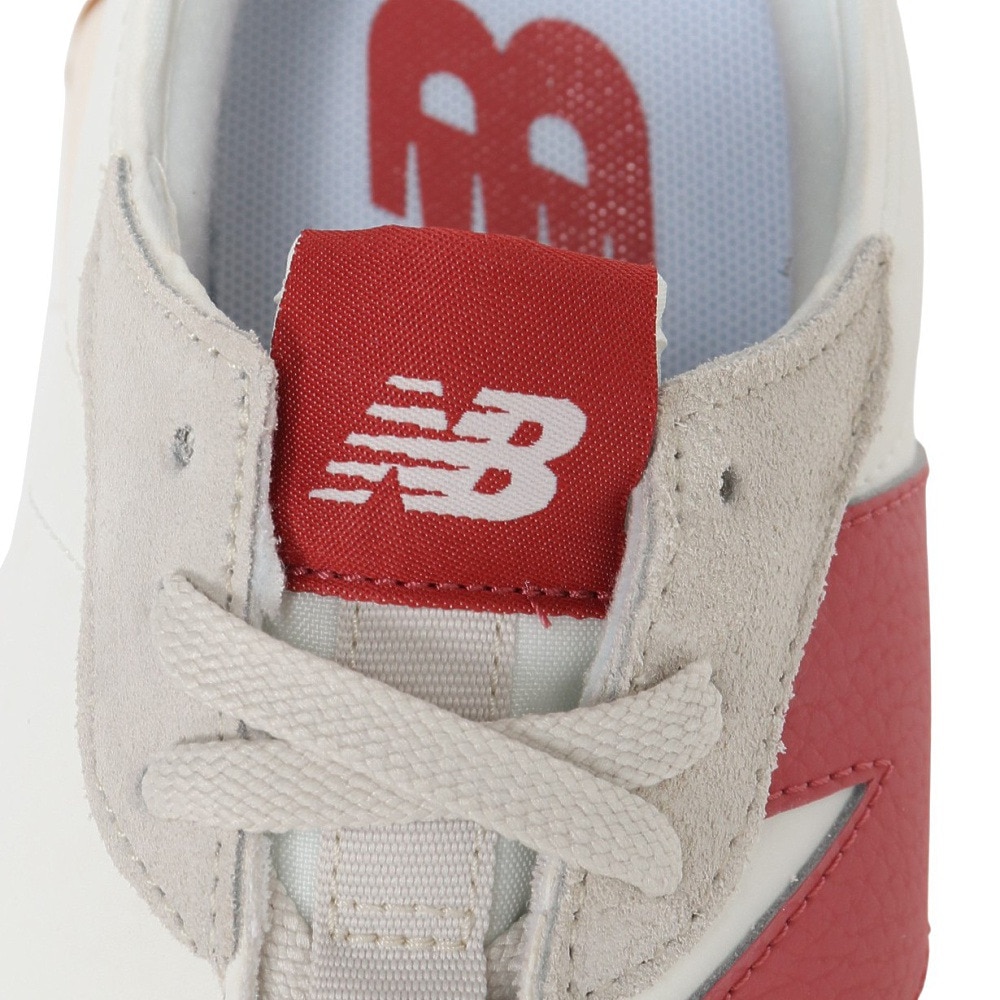 ニューバランス（new balance）（メンズ、レディース）スニーカー 327 U327 LV D ホワイト レッド カジュアル スポーツシューズ タウン 日常履き