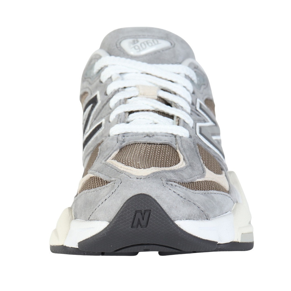 ニューバランス（new balance）（メンズ、レディース）スニーカー スポーツシューズ 9060 U9060LBAD