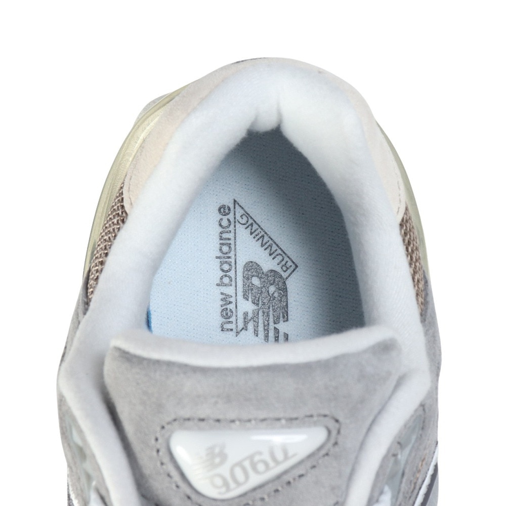 ニューバランス（new balance）（メンズ、レディース）スニーカー スポーツシューズ 9060 U9060LBAD