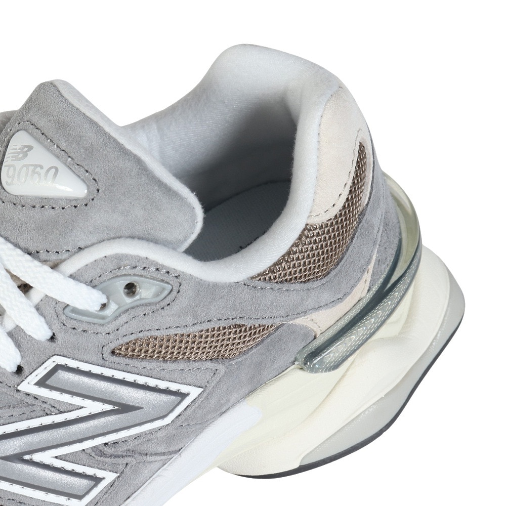 ニューバランス（new balance）（メンズ、レディース）スニーカー スポーツシューズ 9060 U9060LBAD